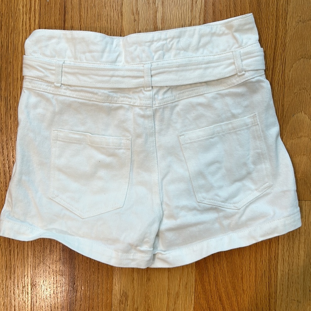 White High Rise Shorts - Picture 4 of 4